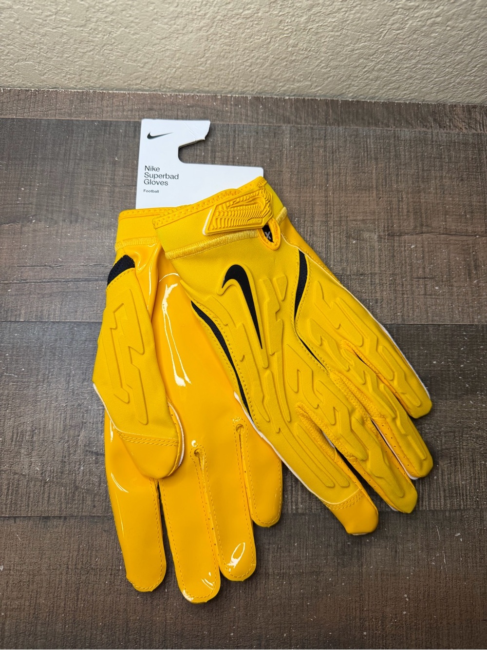 Nike Superbad Yellow Football Gloves size 3XL